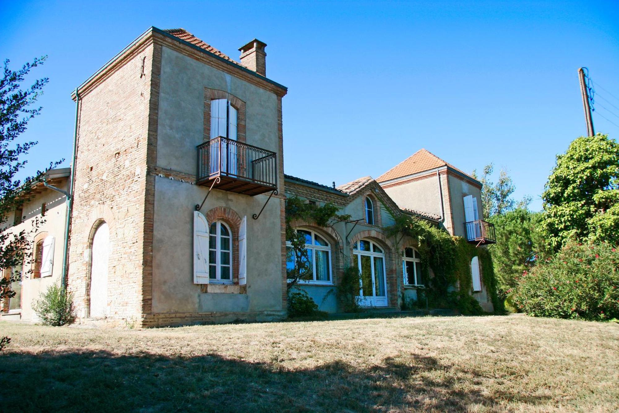 Chambres D'Hotes Le Loubet L'Isle-Jourdain  Exterior photo